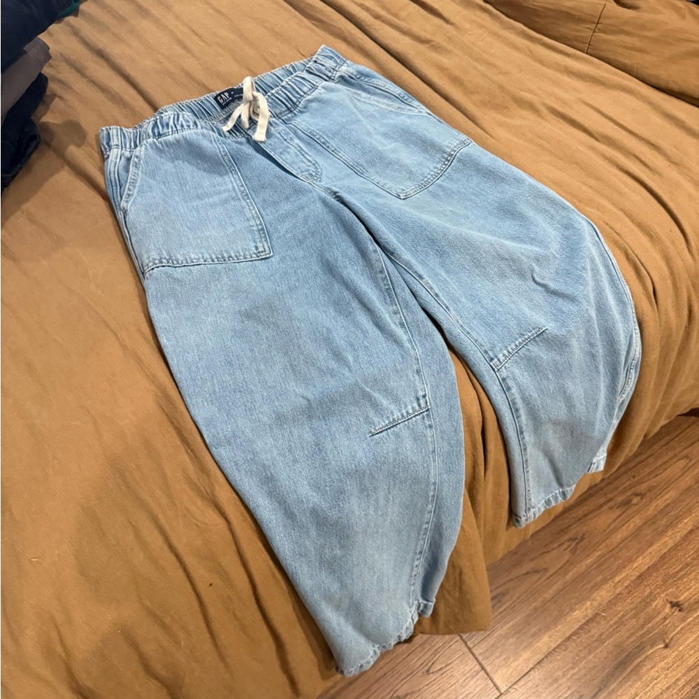 Gap Barrel Pull on Jeans with drawstring